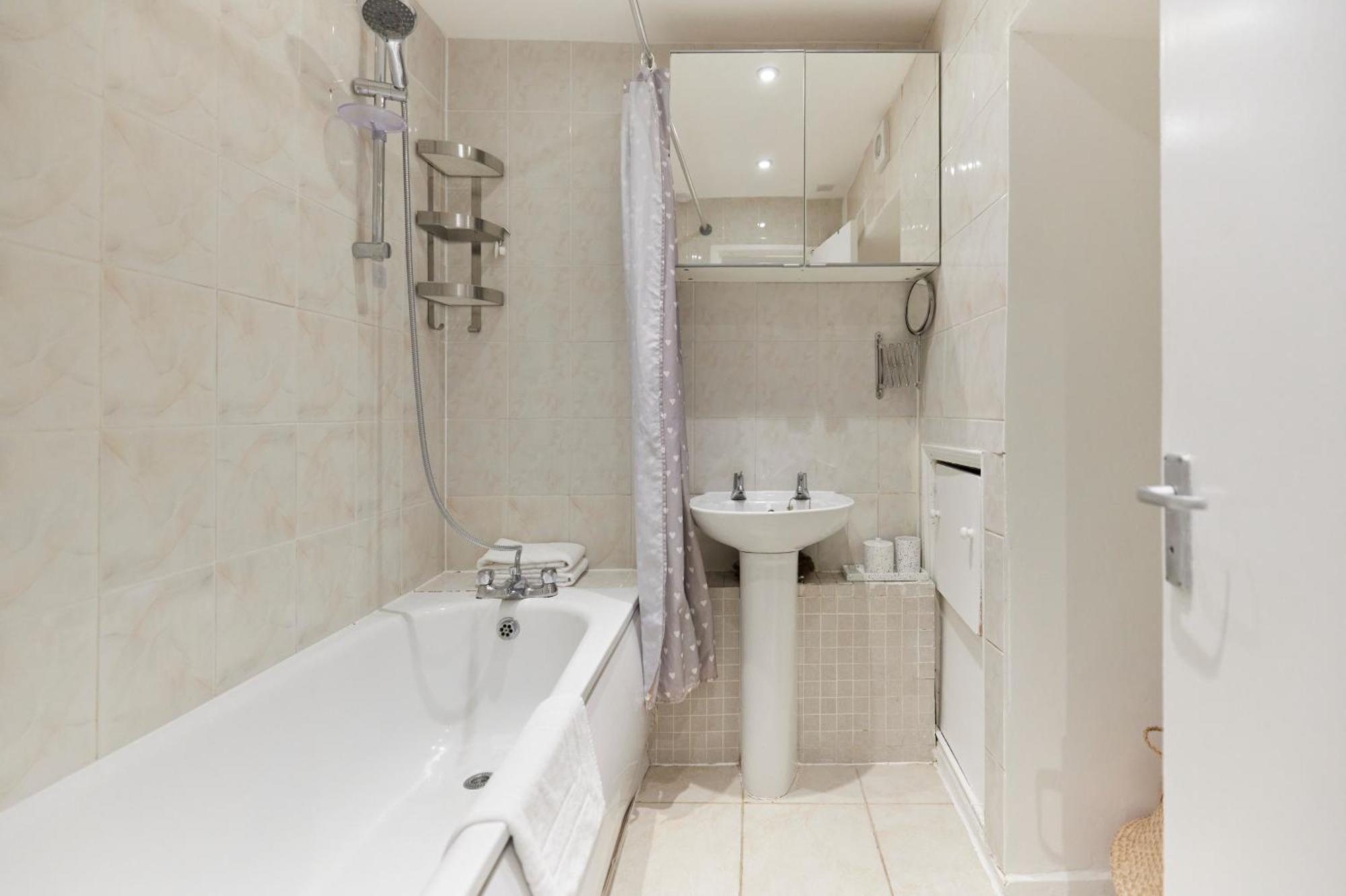 The Kennington Park Crib - Lovely 2Bdr Flat With Garden Λονδίνο Εξωτερικό φωτογραφία